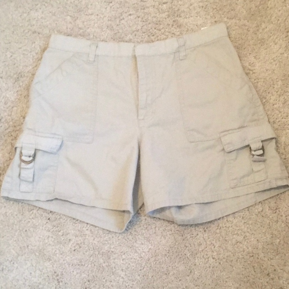 Gloria Vanderbilt Khakis Cargo Shorts Sz 12